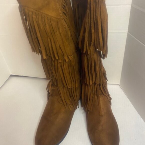 Pierre Dumas Women's Brown low Heel, Knee High Fringe Boots, Size 10M - Picture 7 of 7